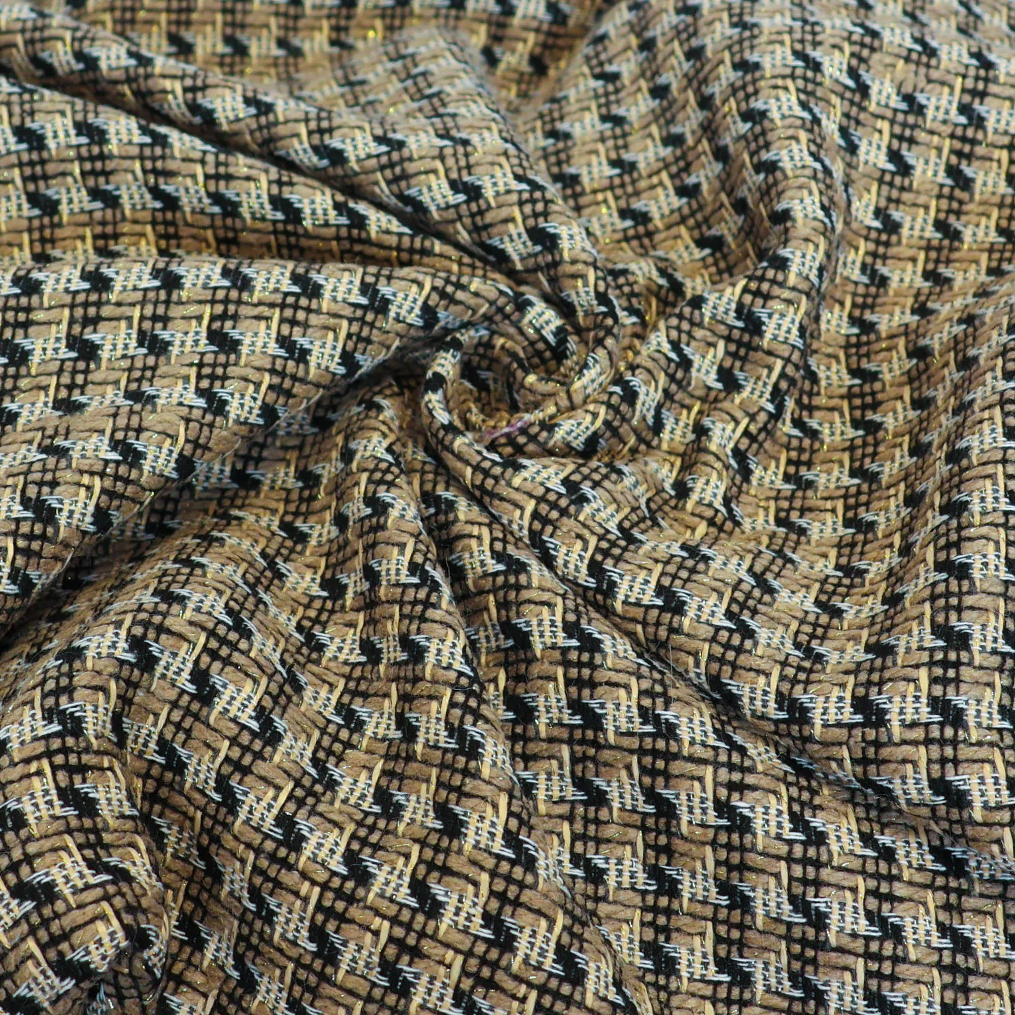 Chanel bouclé beige geruit