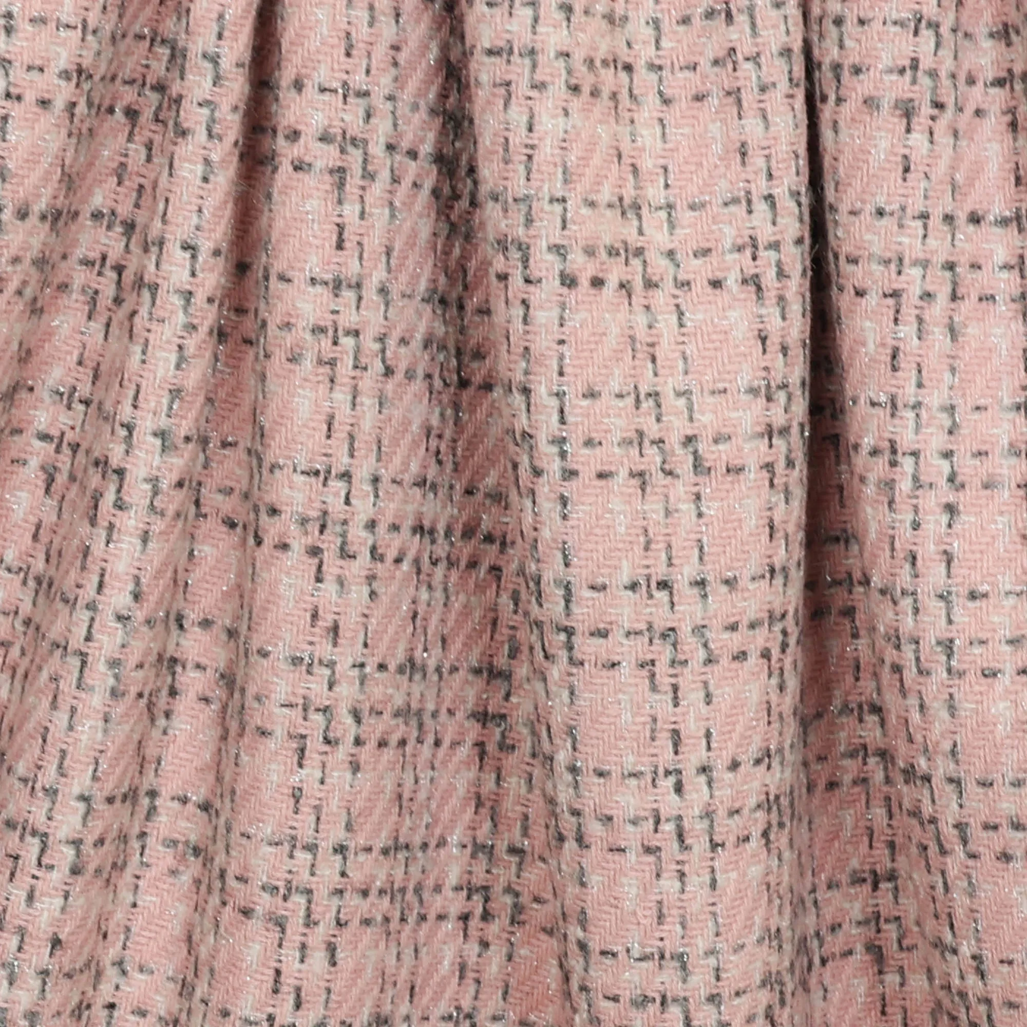 Chanel bouclé lichtroze geruit