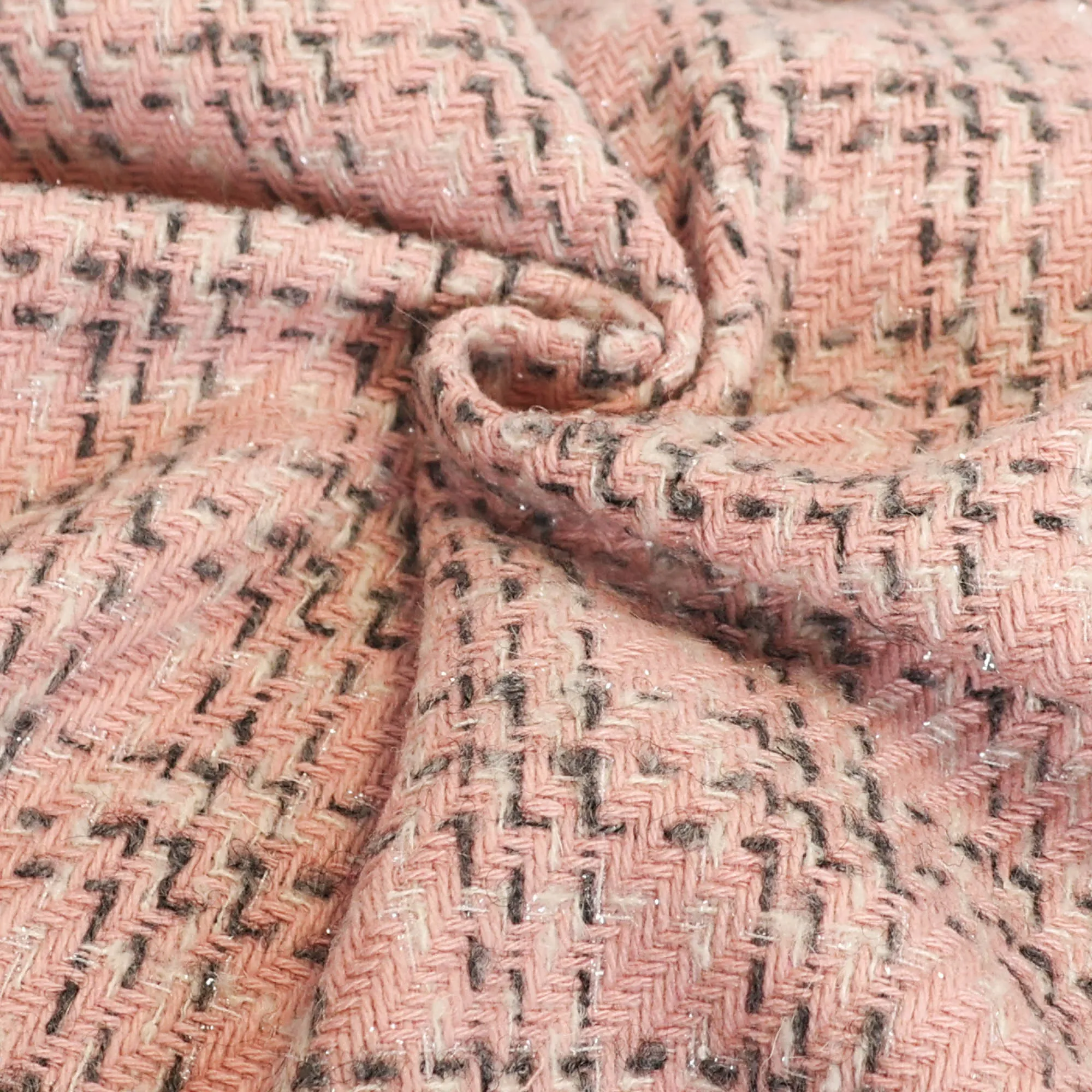 Chanel bouclé lichtroze geruit