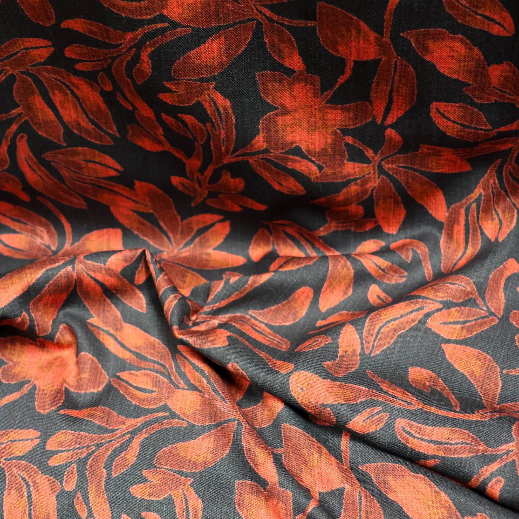Viscose zwart met rood bruine print - A La Ville