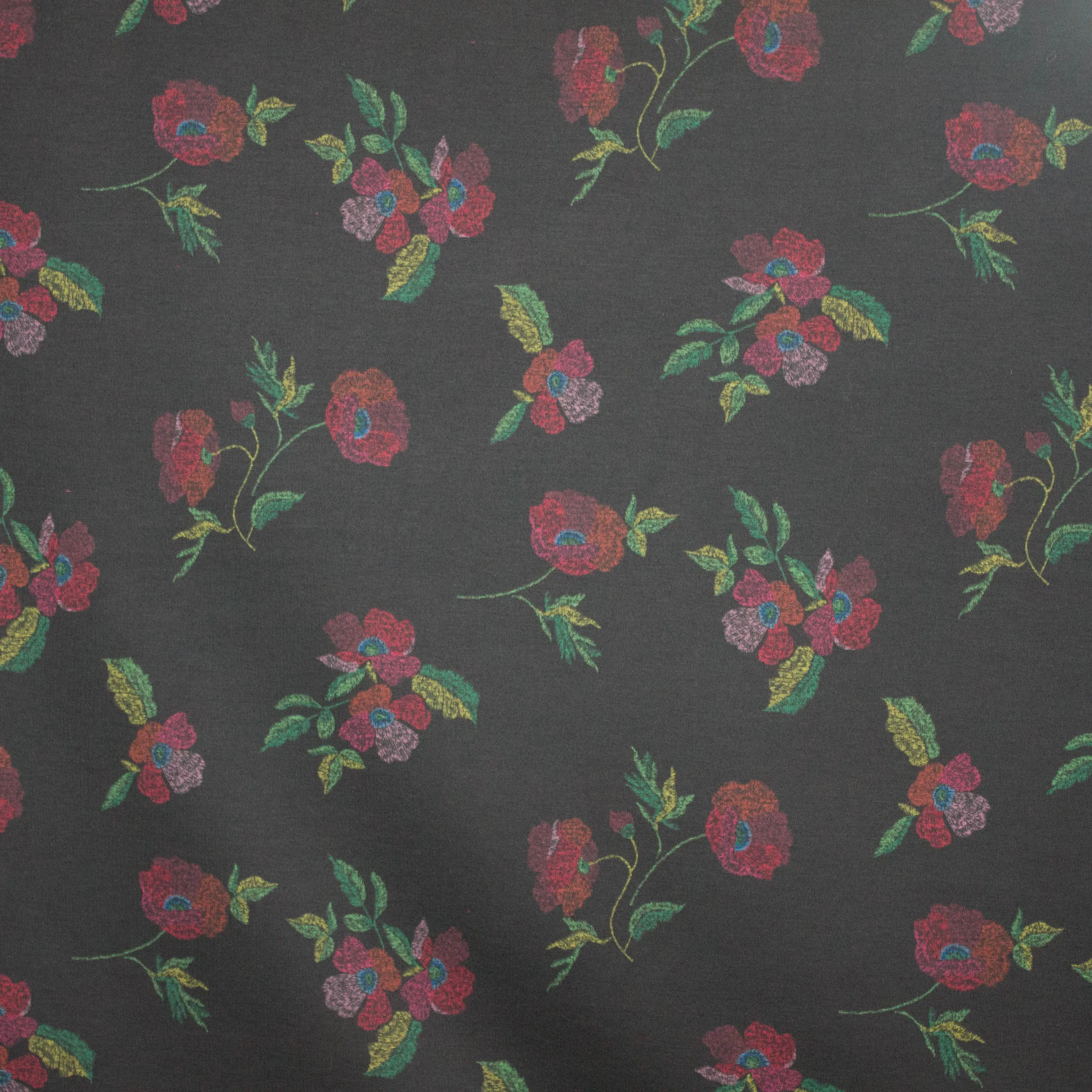 Zwarte tricot met bloemenmotief