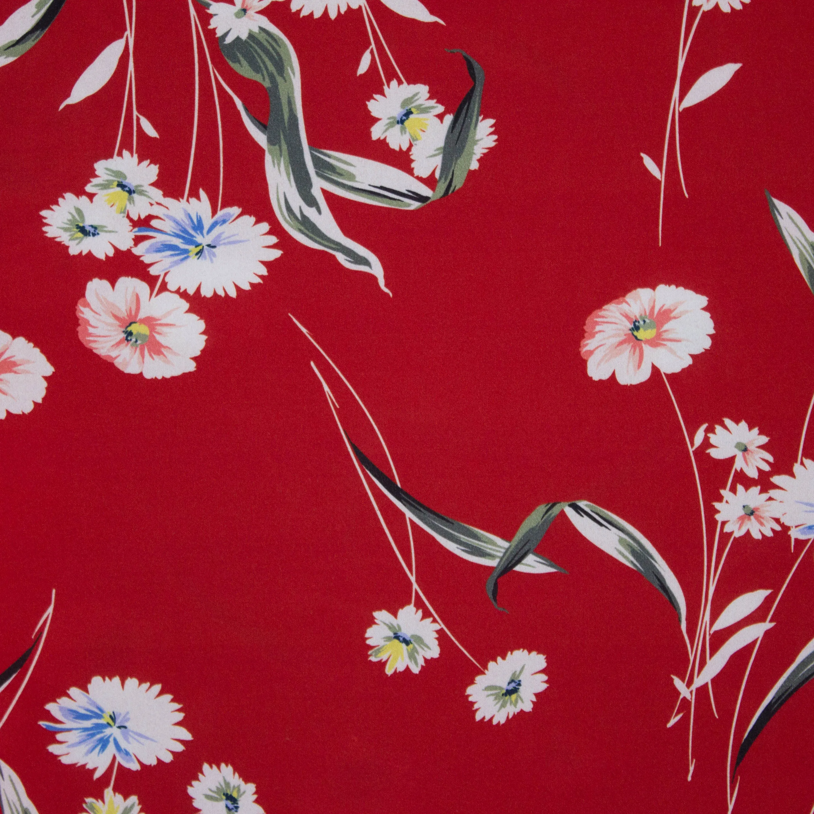 Rode viscose / polyester mengeling met bloemenmotief