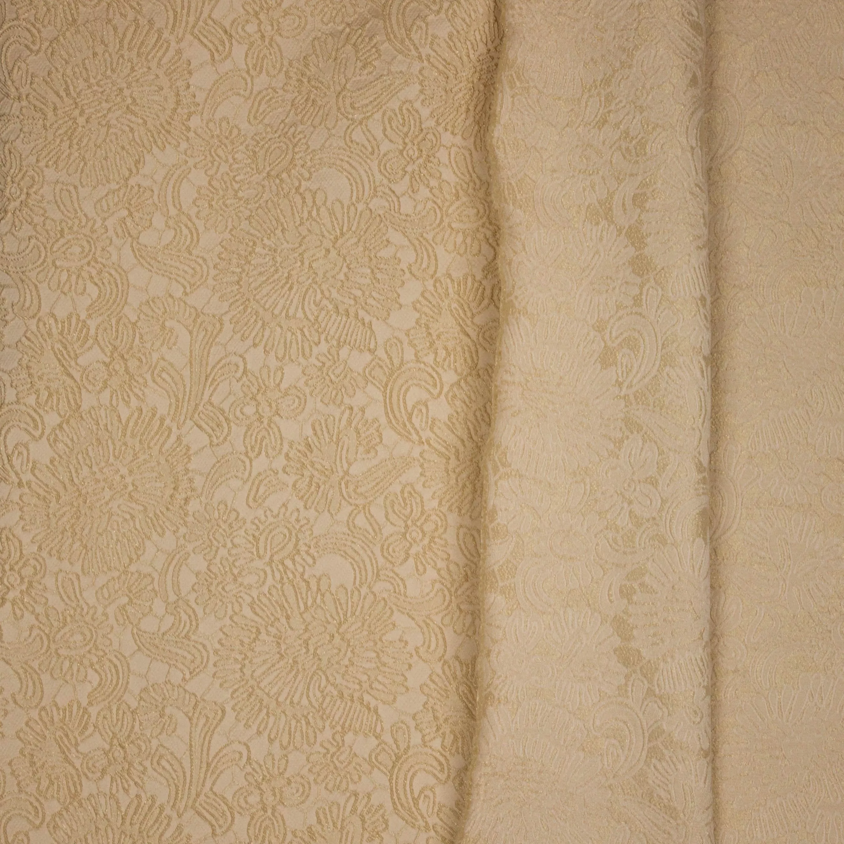 Jacquard bloemen goud glinsterdraad