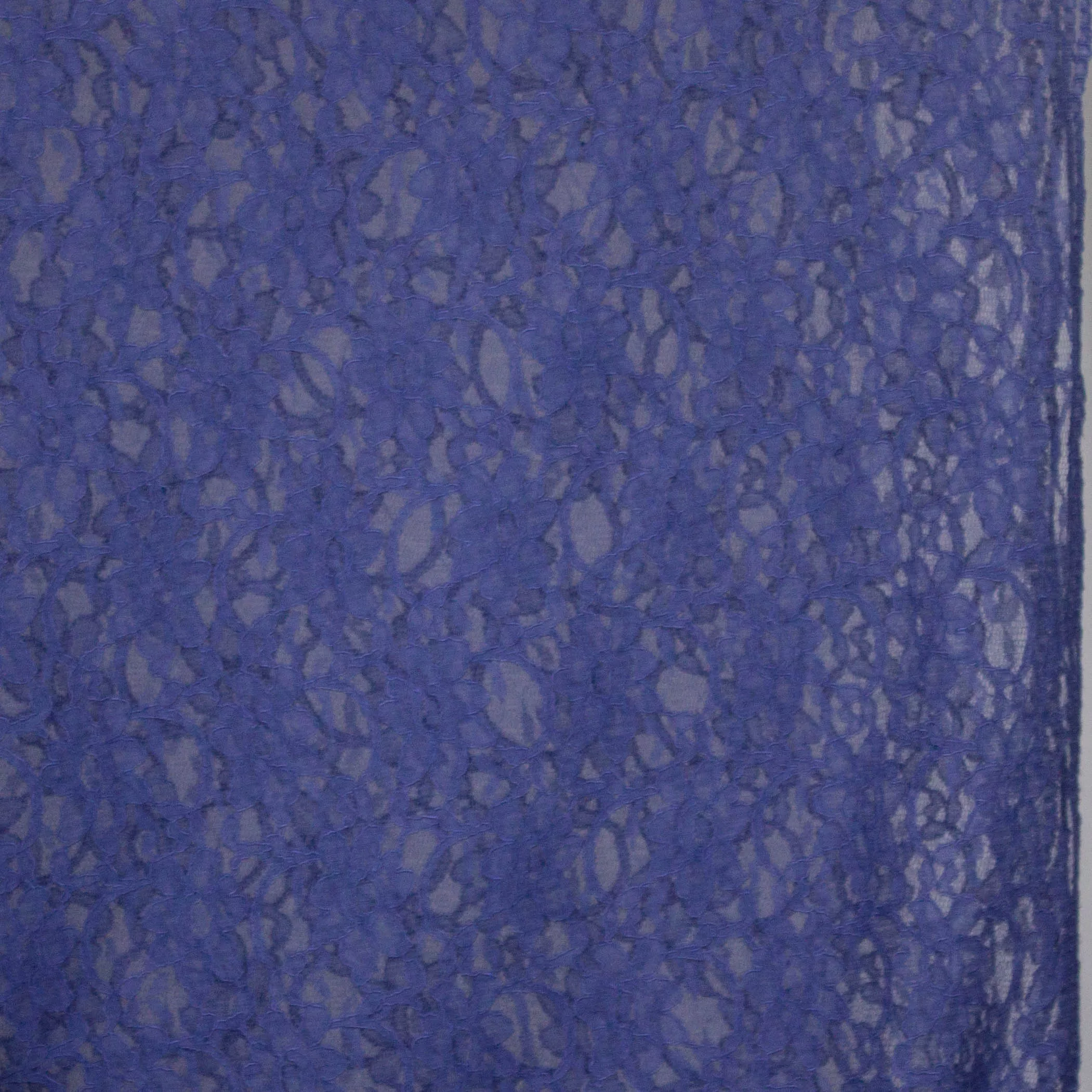 Kant blauw bloemen