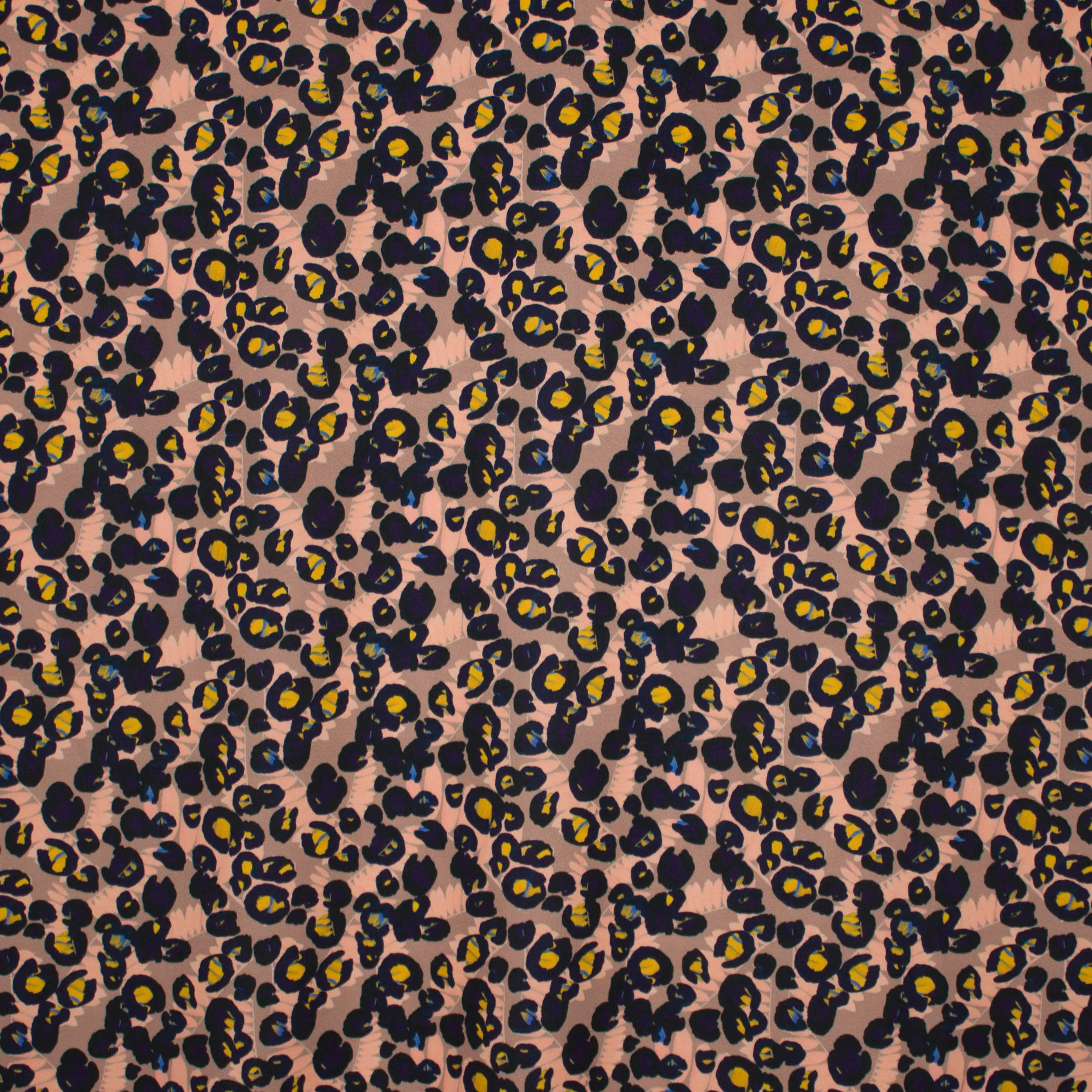 Beige polyester met panterprint en blaadjes uit 'La Maison Victor'