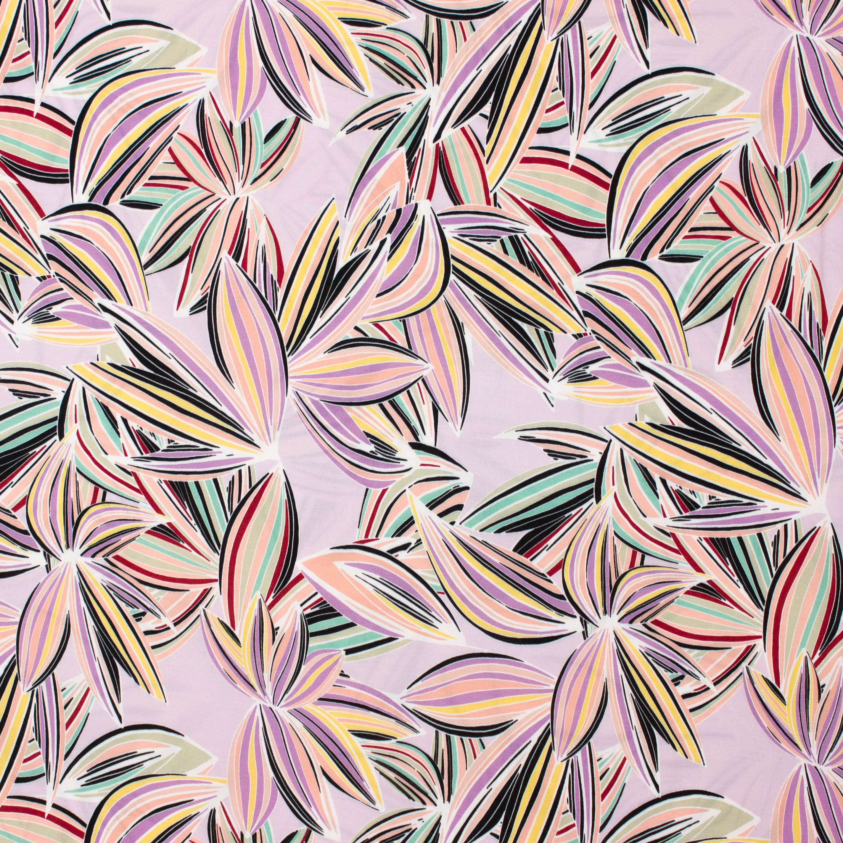 Lila viscose met bloemen van Fibre Mood