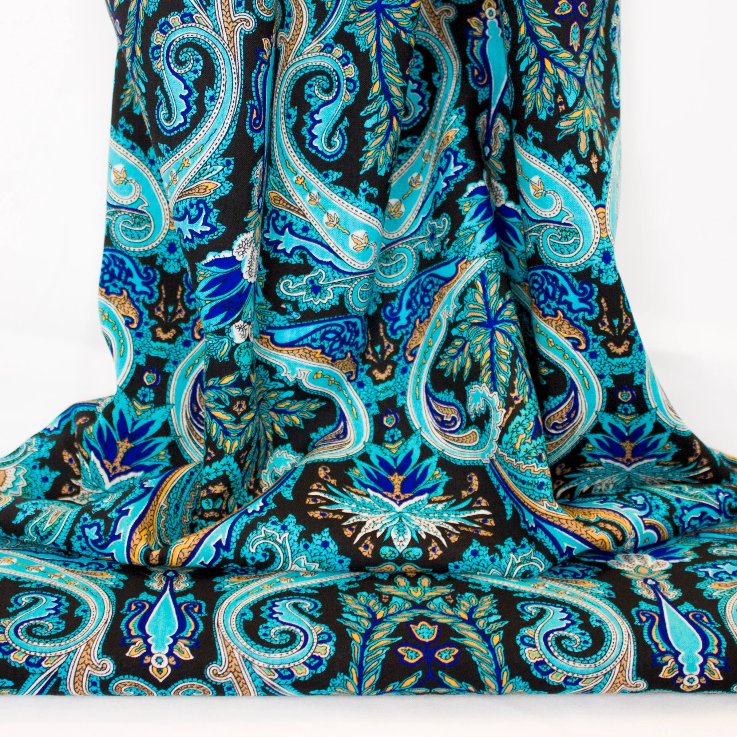 Wonderwool zuiver scheerwol zwart met blauw oosters patroon