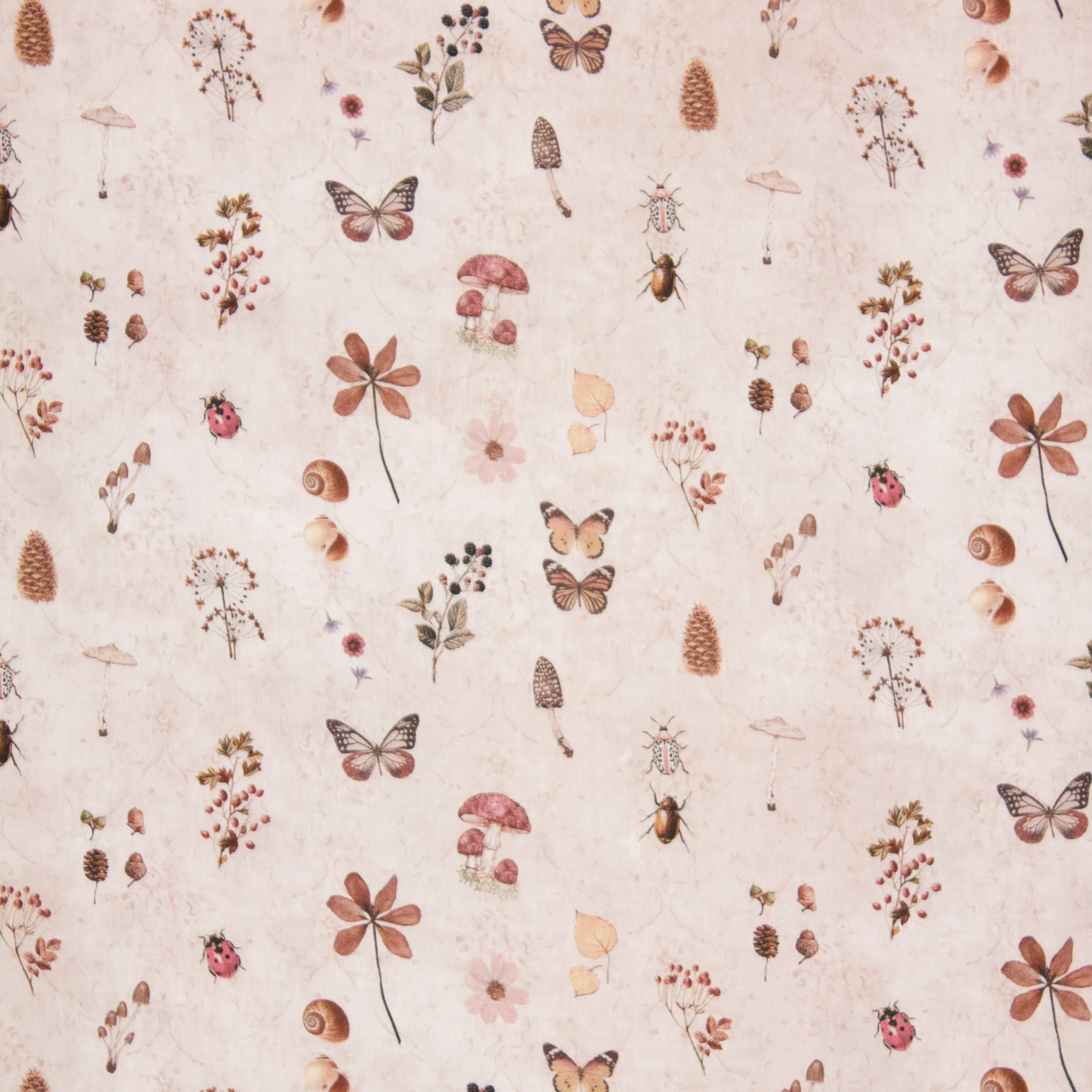 Licht roze viscose met herfstfiguurtjes