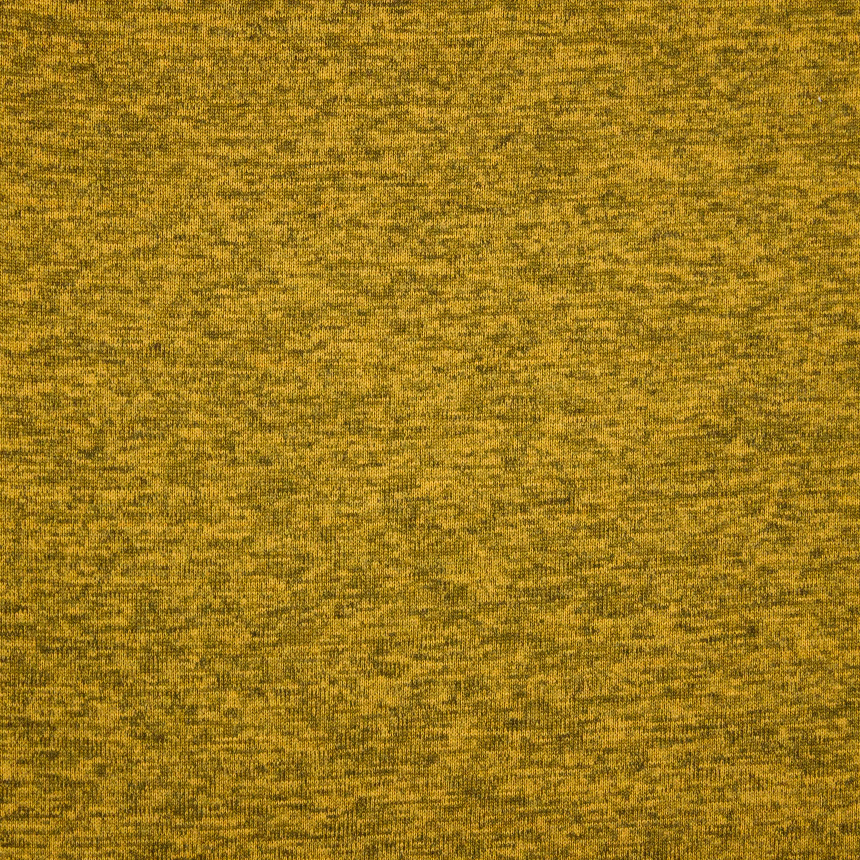 Mosterdgele brei met gebrushte achterkant