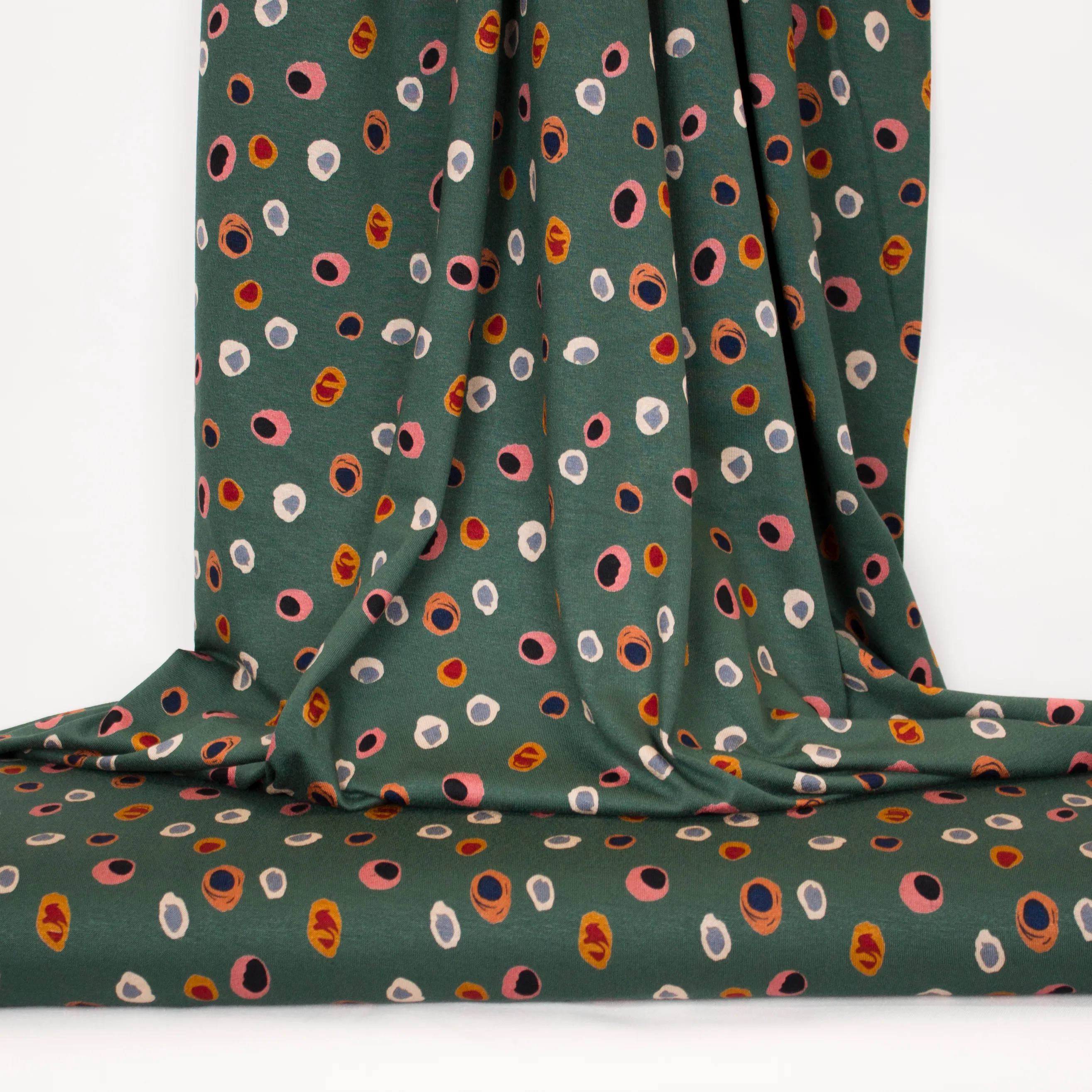 Groene viscose tricot met onregelmatige bollen  van 'Stitched By You'