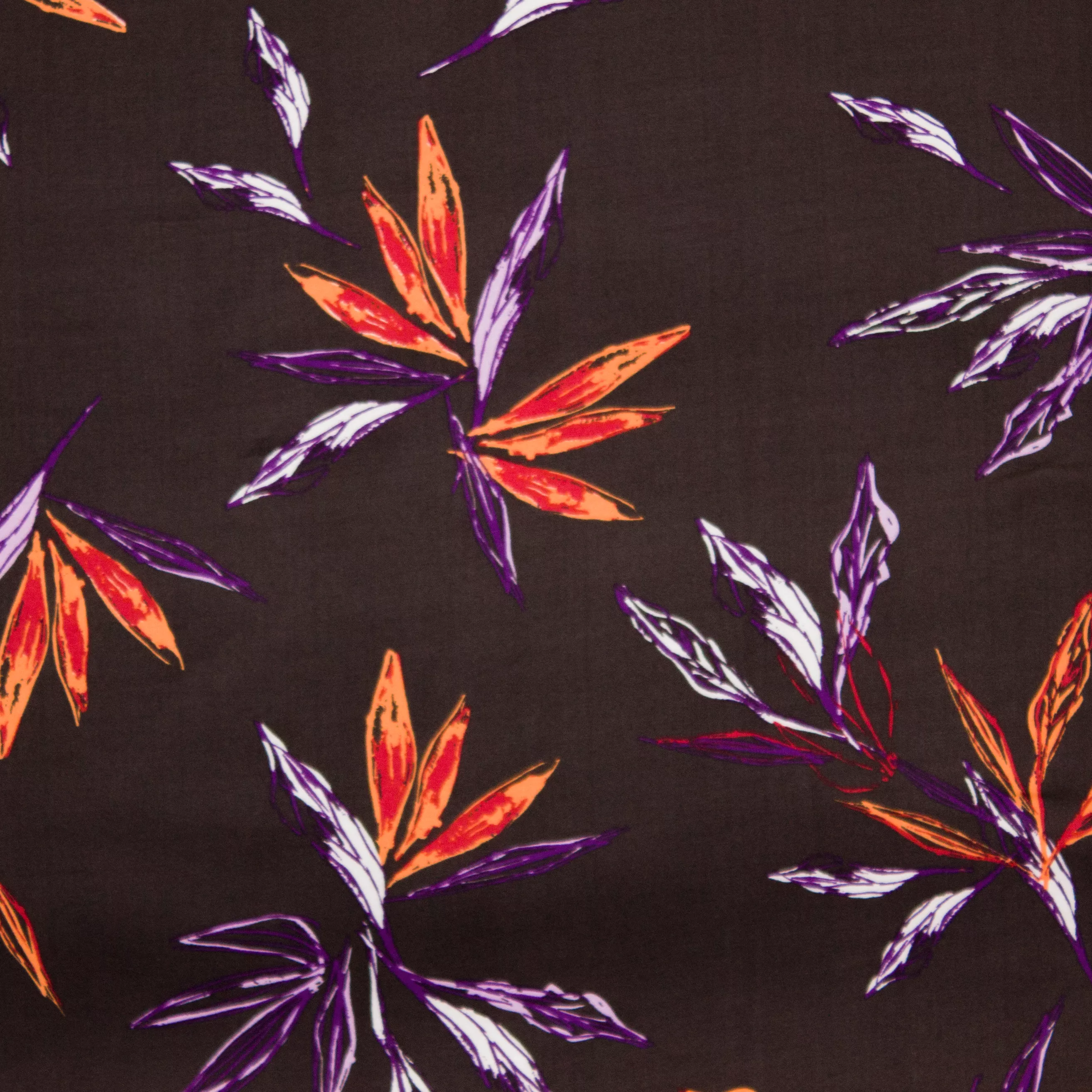 Donker bruine viscose met bloemen