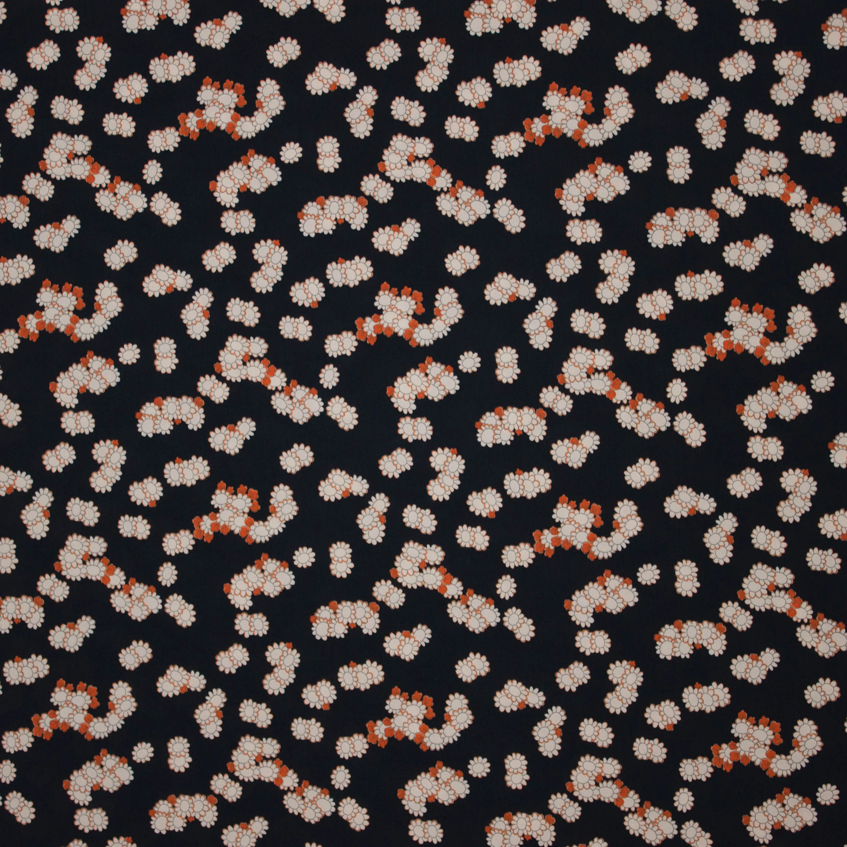 Zwarte Italiaanse viscose met bloemen in wit en oranje