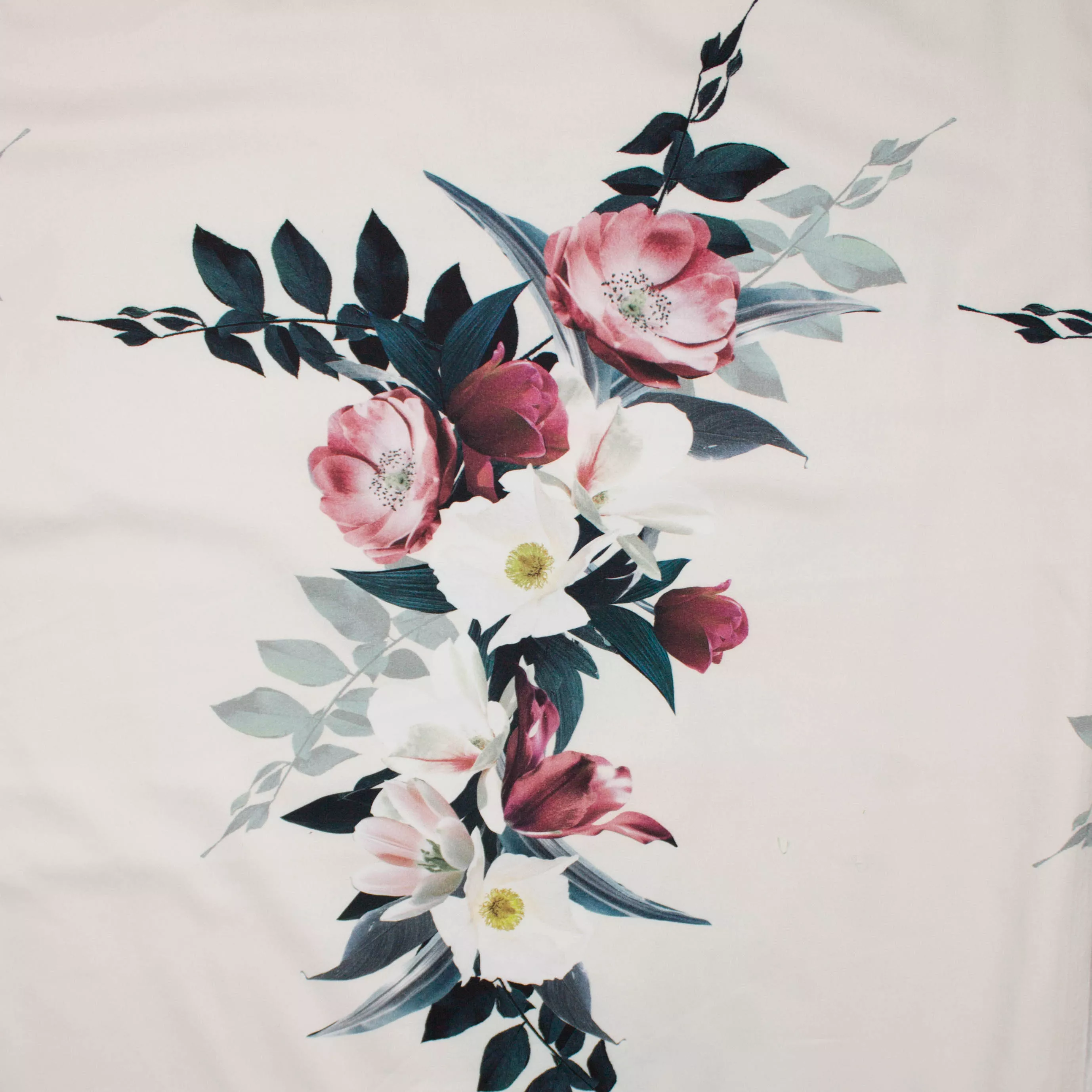 Witte stretchkatoen met grote bloemenprint