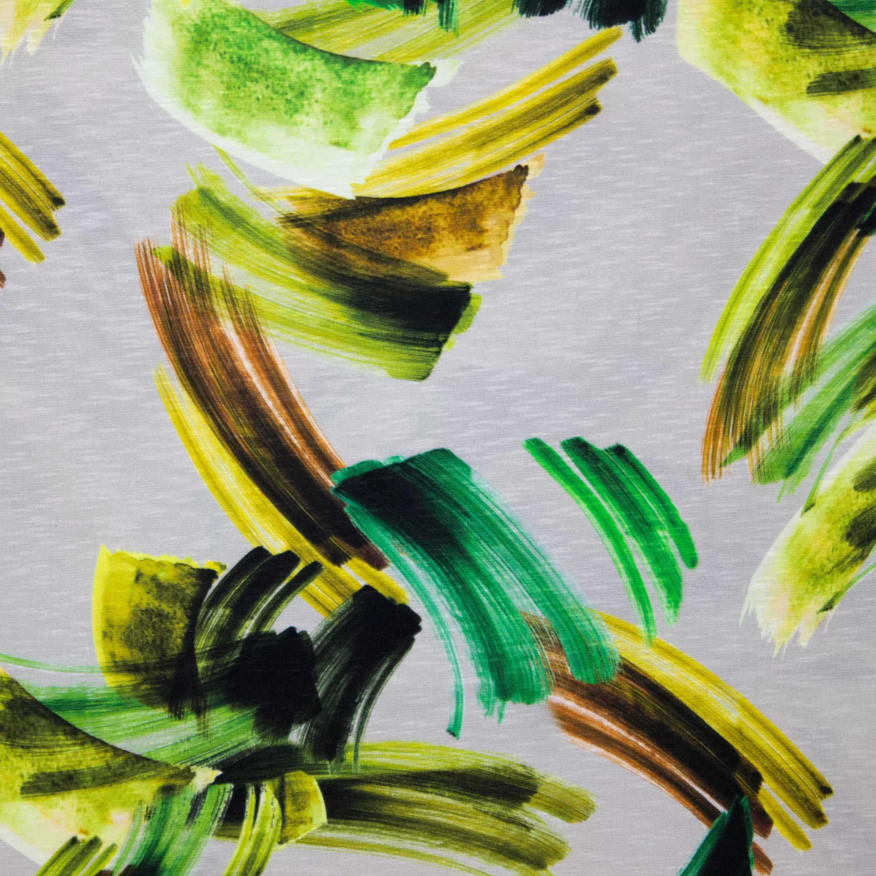 Grijze gemêleerde viscose tricot met groene en bruine verfstrepen