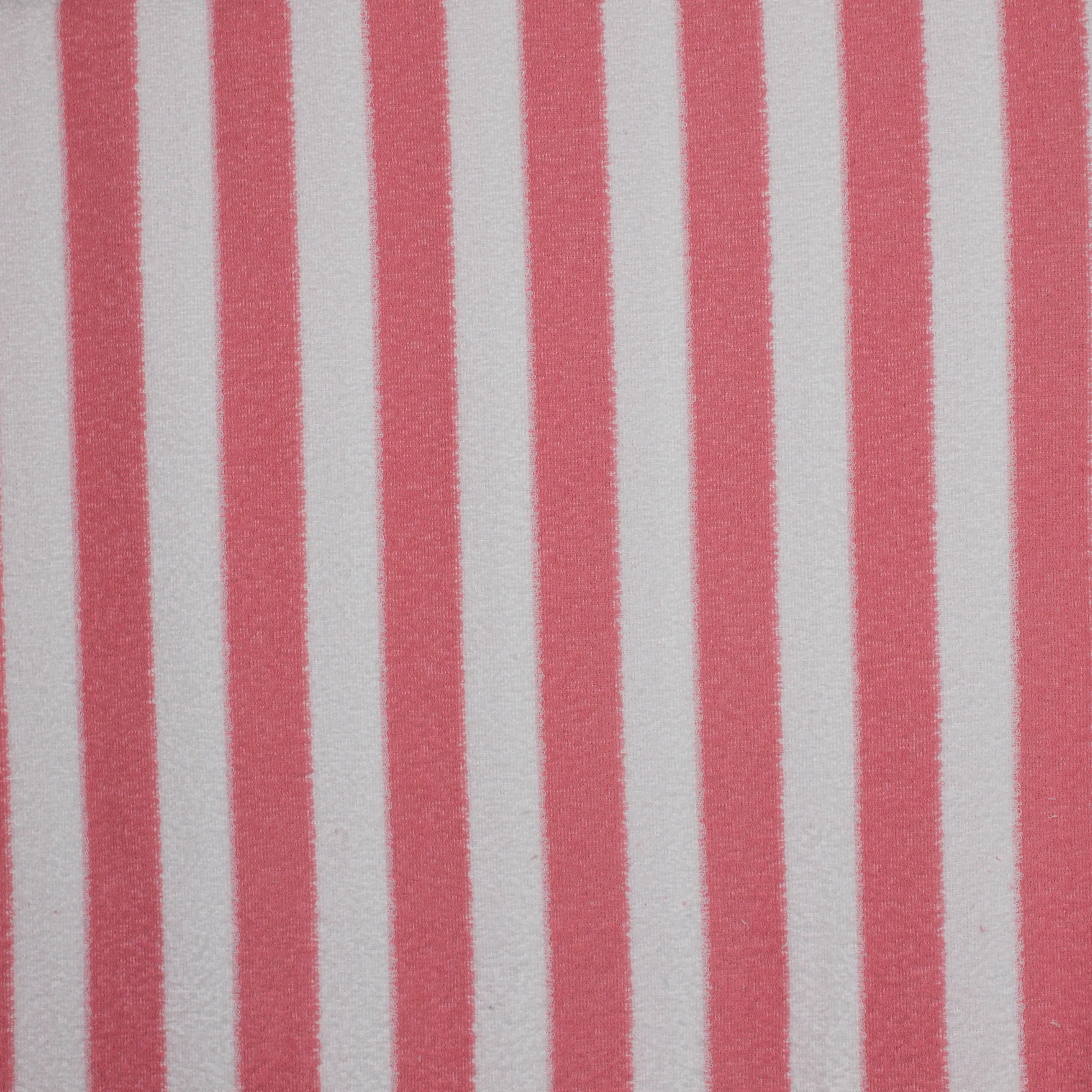 Roze en wit gestreepte badstof