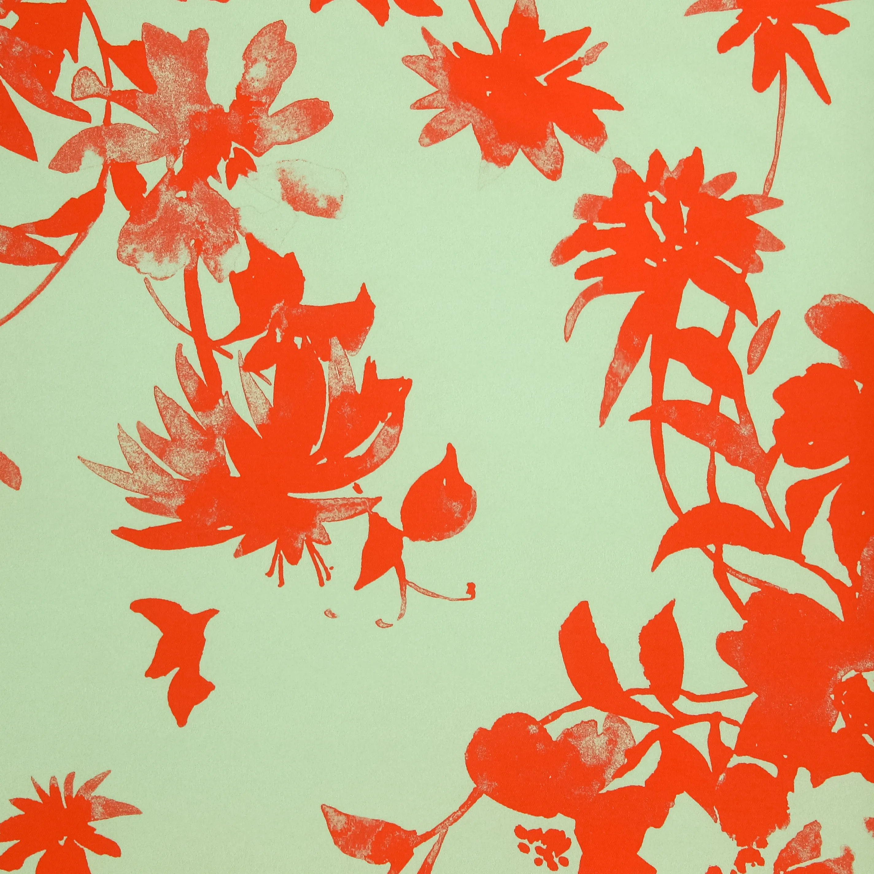 Groene polyester met rode bloemenafdruk