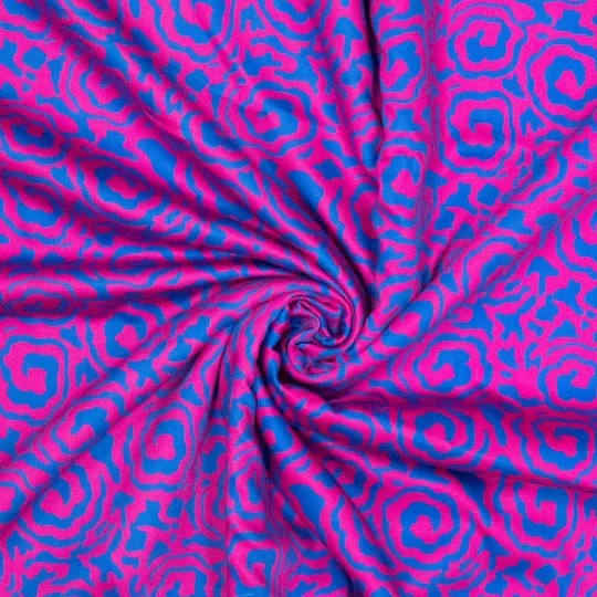 Viscose fushia met blauw patroon