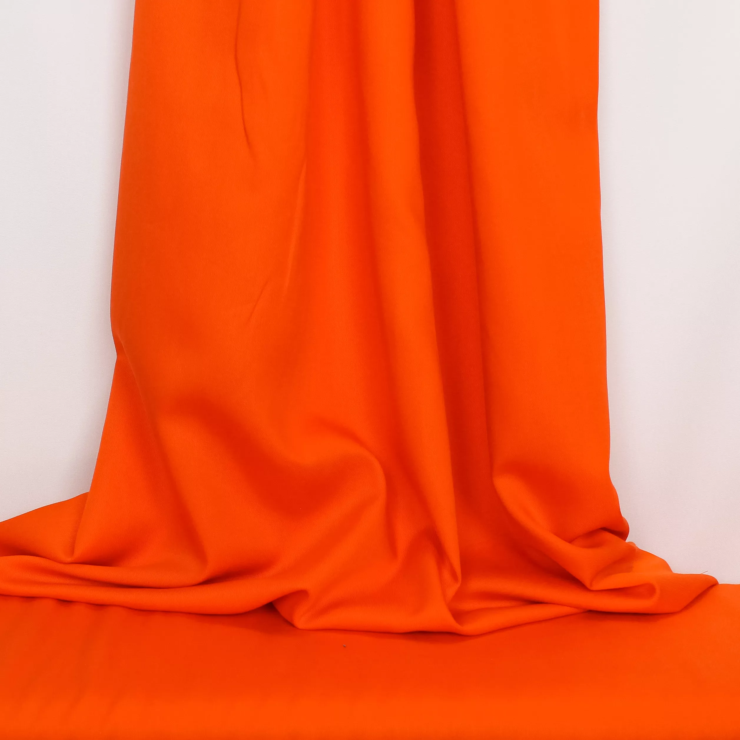 Viscose twill fel oranje