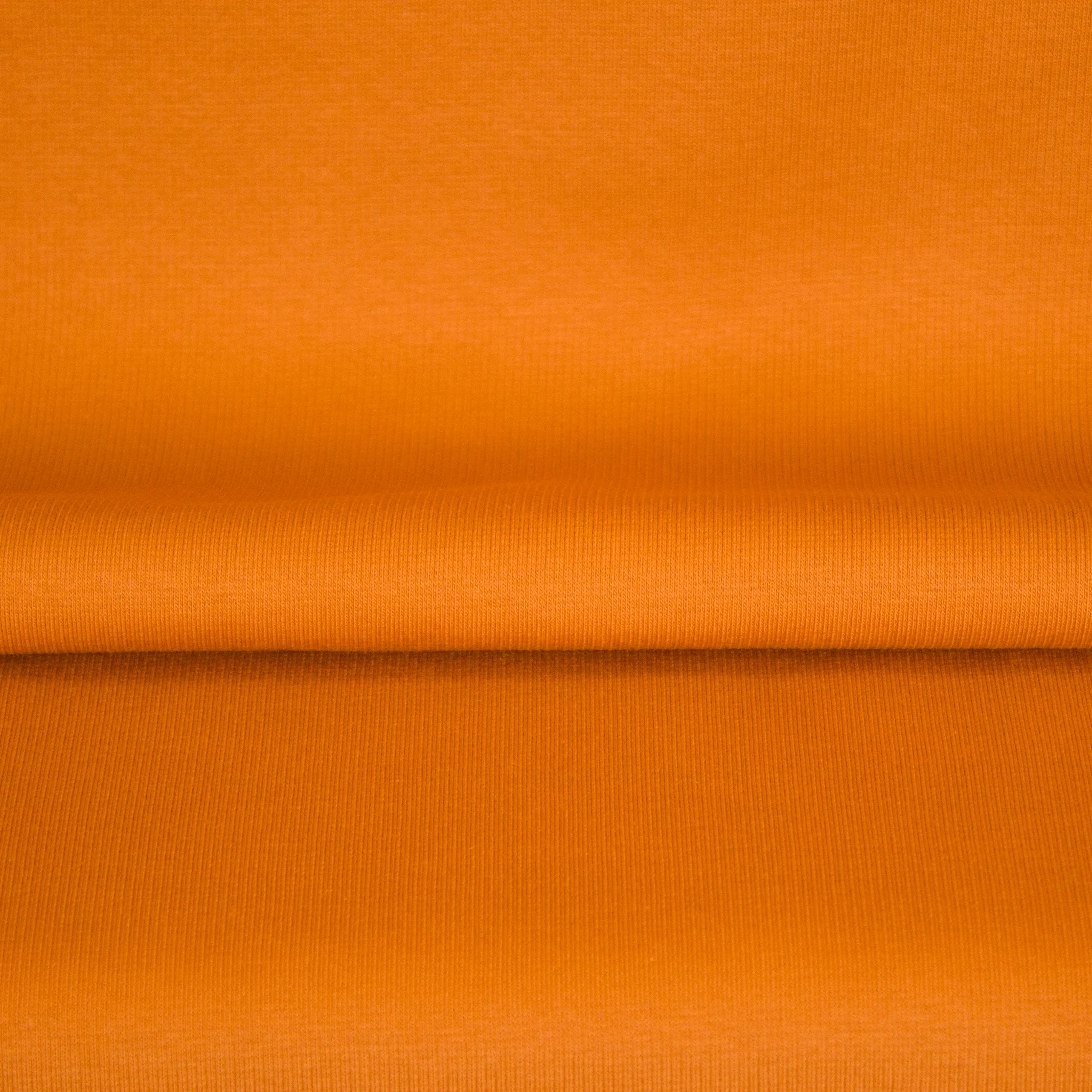 Oranje boordstof van Eva Mouton