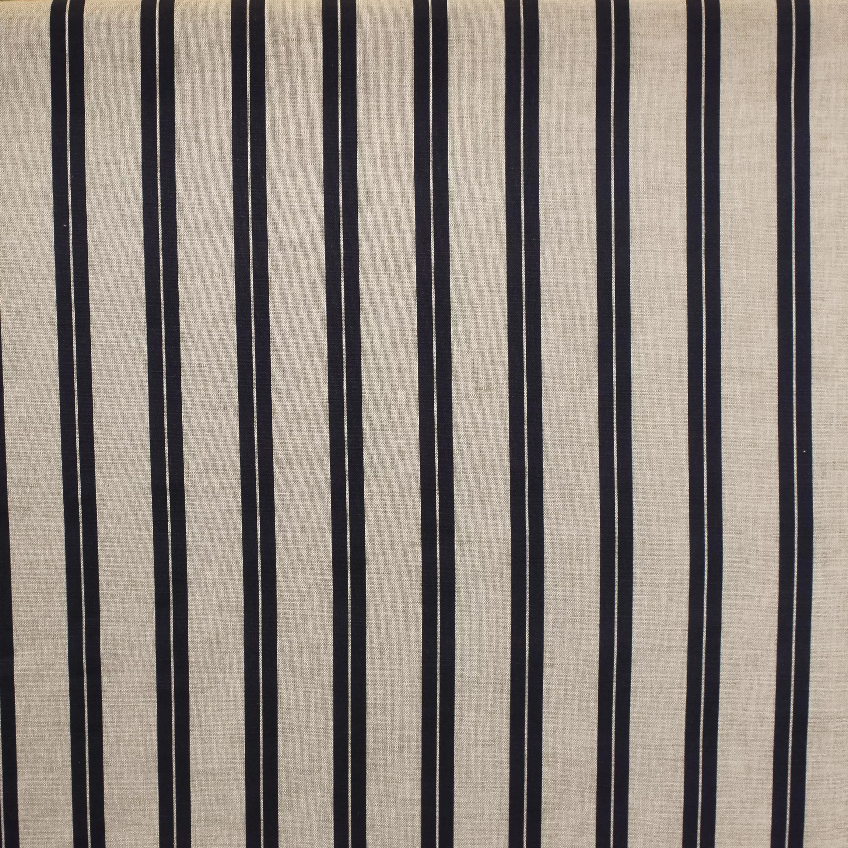 Donker beige gestreepte linnen canvas